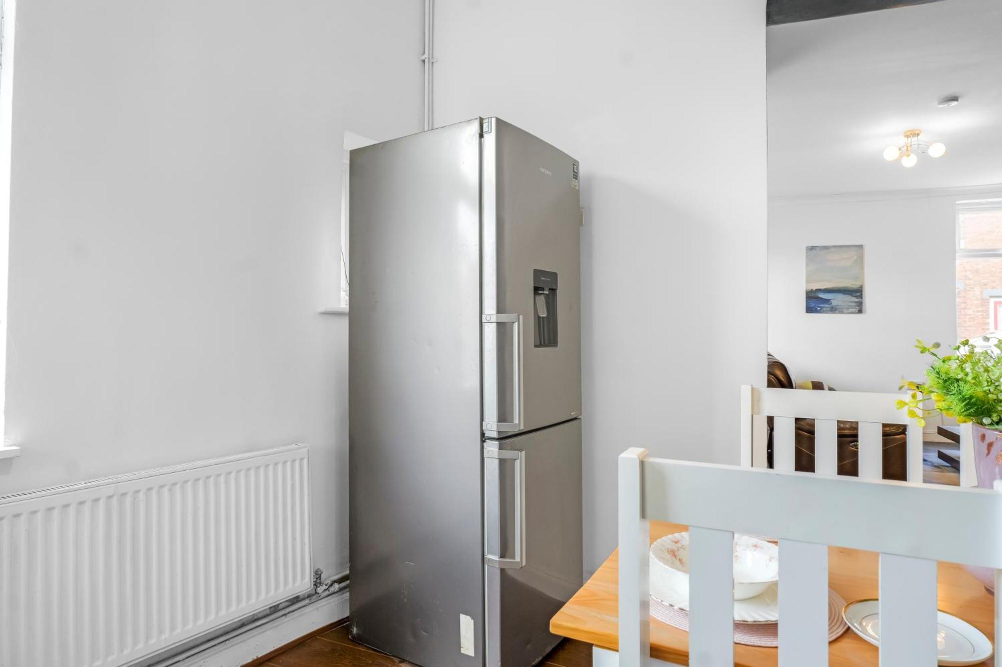 Rochdale 3 Bedroom House 2 Bath With Free Parking Sleeps 7 Екстериор снимка